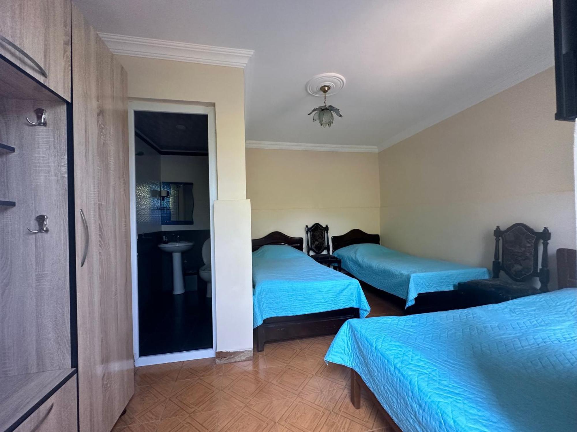 Linda Guest House Batumi Exterior photo