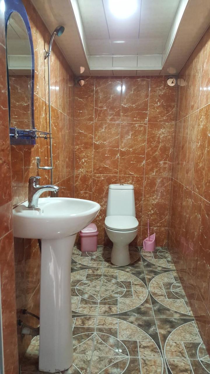Linda Guest House Batumi Exterior photo